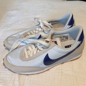 Nike Light Blue and Navy Sneakers 9